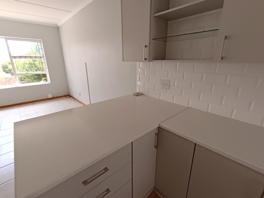 2 Bedroom Property for Sale in Wavecrest Eastern Cape